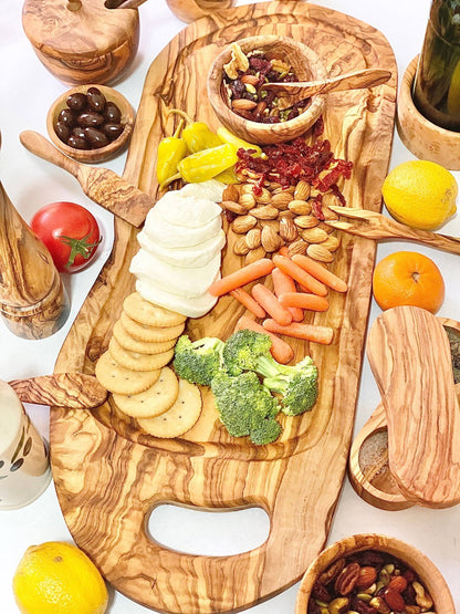 Olive Wood Charcuterie Board: 17"-18" Natural OliveWood